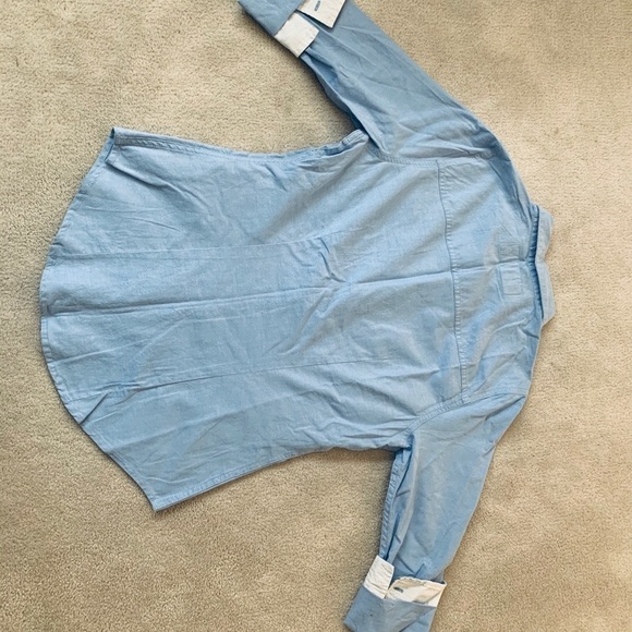 Hollister Button down stretch shirt size Medium Women NWT - Picture 7 of 9